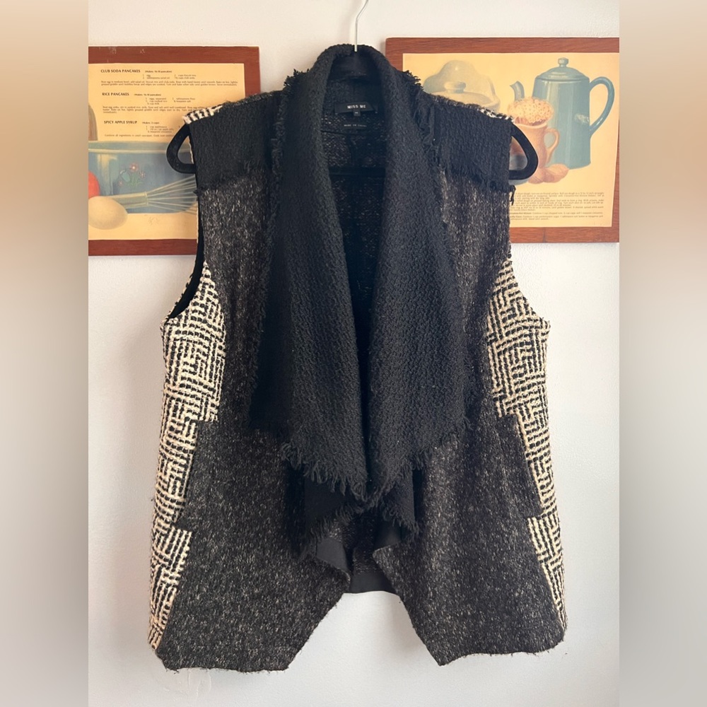 Miss me knit vest